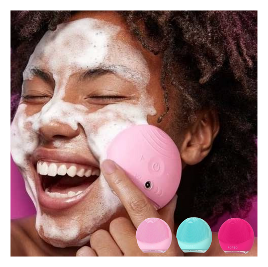 Foreo LUNA™ 4 PLAY Dual-sided Facial Cleansing Massager